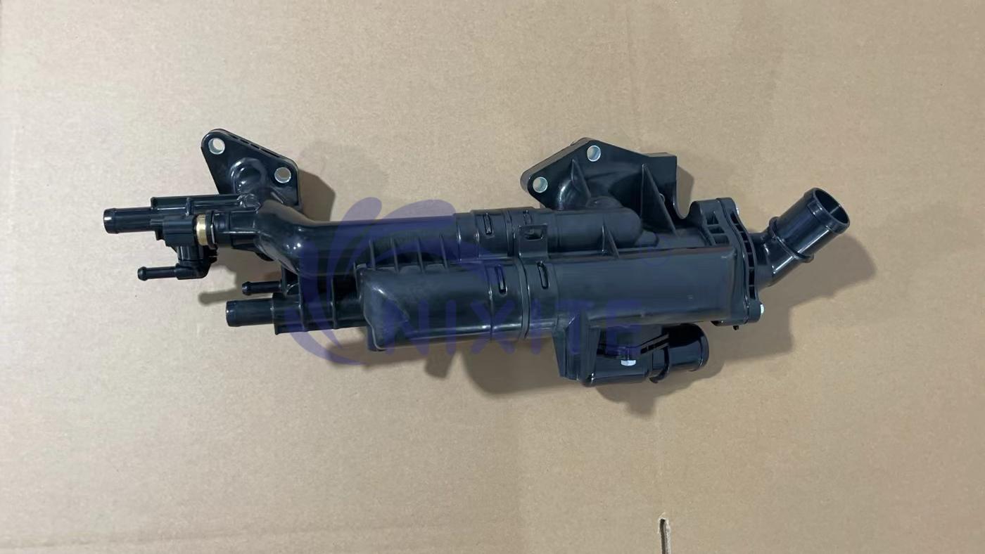 25600-3CAE0, 256213CAA0, 256223CAA0 Engine Coolant Water Outlet