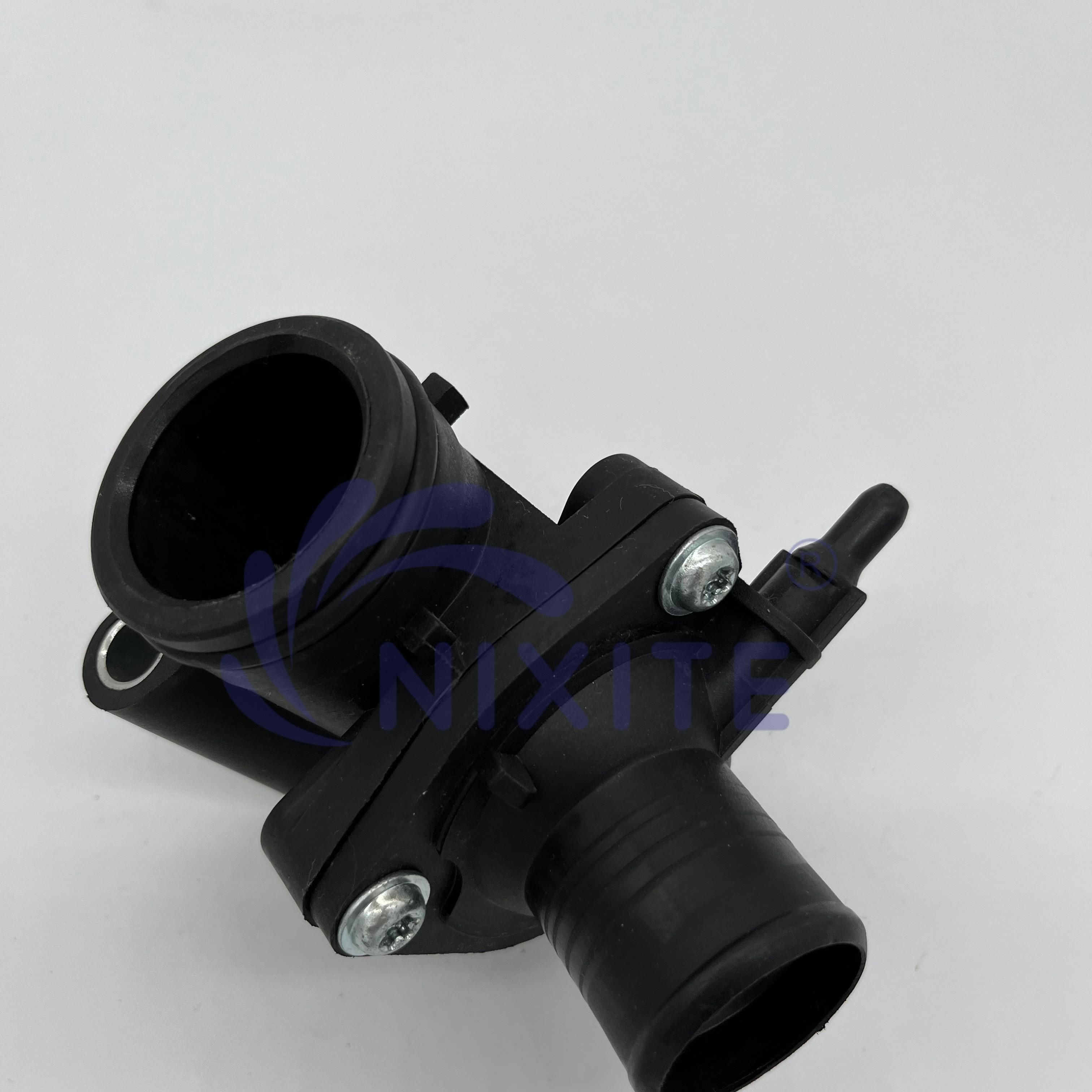 XS7Q-9K478-AD, JDE1901, JDE4149 Engine Coolant Thermostat Housing Assembly