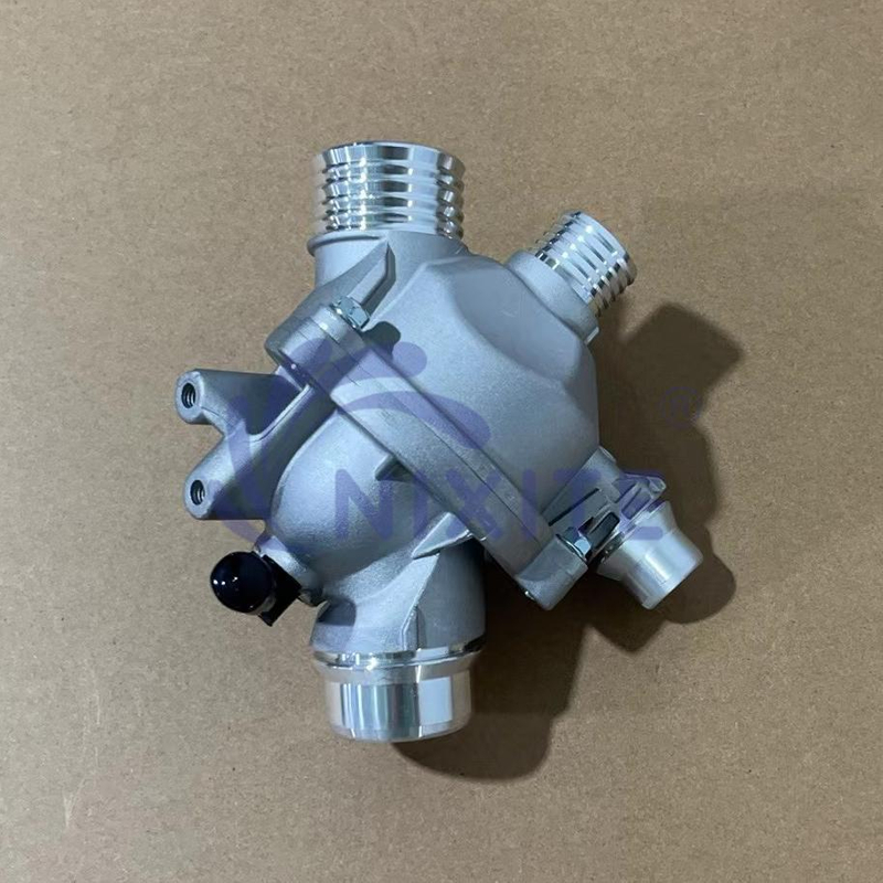 11537549476, 11537544788, 1153 7 536 655 Engine Coolant Thermostat Housing Assembly Aluminium