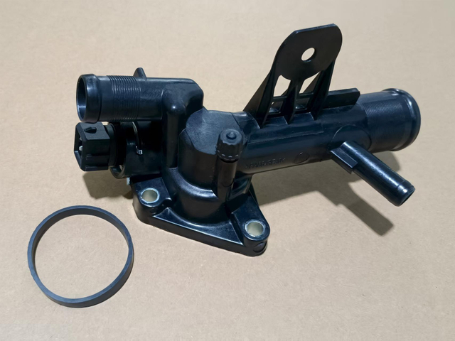 8200954289, 110603046R, 110608876R Engine Coolant Thermostat Housing Assembly for RENAULT