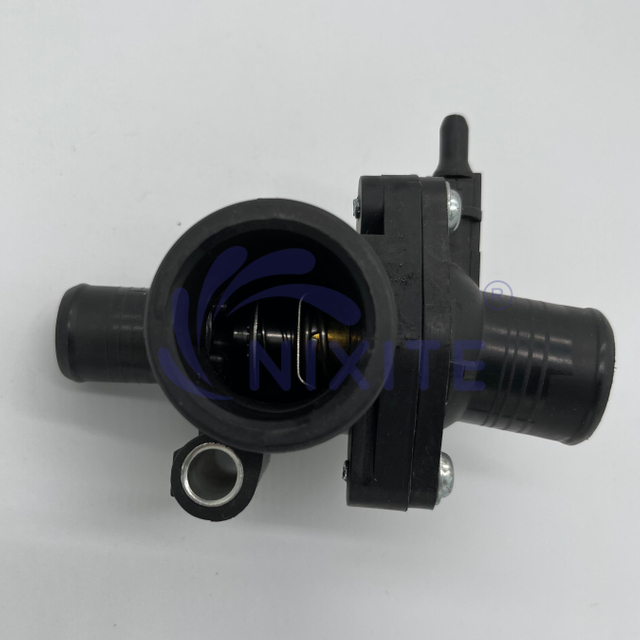 XS7Q-9K478-AD, JDE1901, JDE4149 Engine Coolant Thermostat Housing Assembly