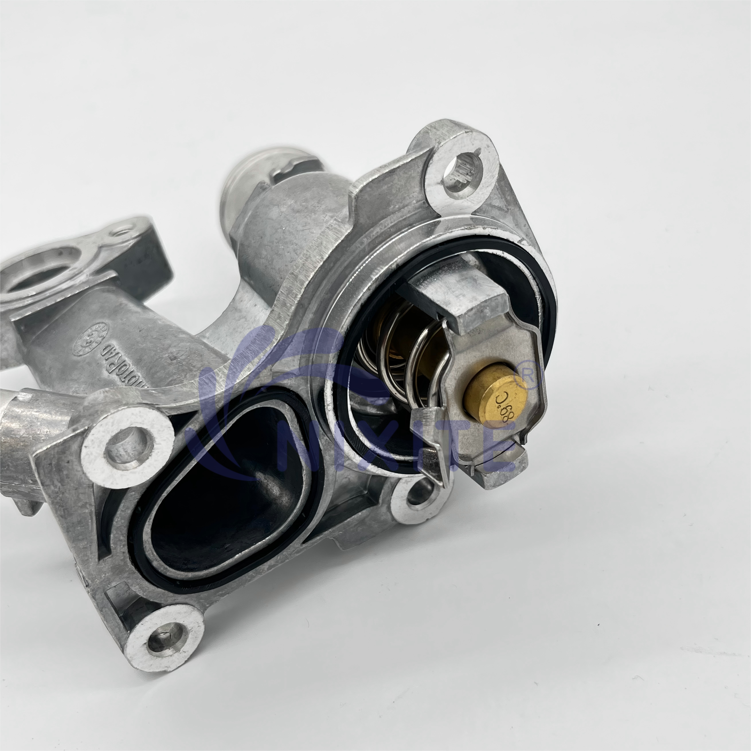 BM5Z8592B, BM5Z8592C, 1692915, 1709827 Engine Coolant Aluminium Thermostat Housing Assembly