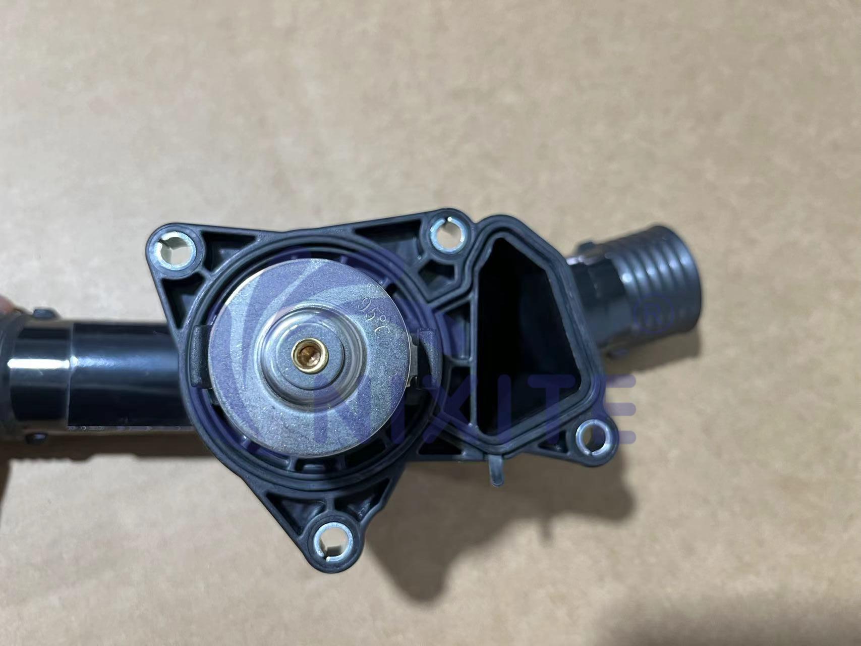 902-5118, 1153 1 743 017, 1153 1 432 884 Engine Coolant Thermostat Housing Assembly