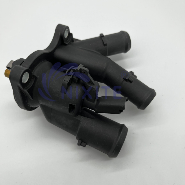 4M5G-6L721-GA, 4M5G 6L721 GB, 1345512, 1319183 Engine Coolant Thermostat Housing Assembly