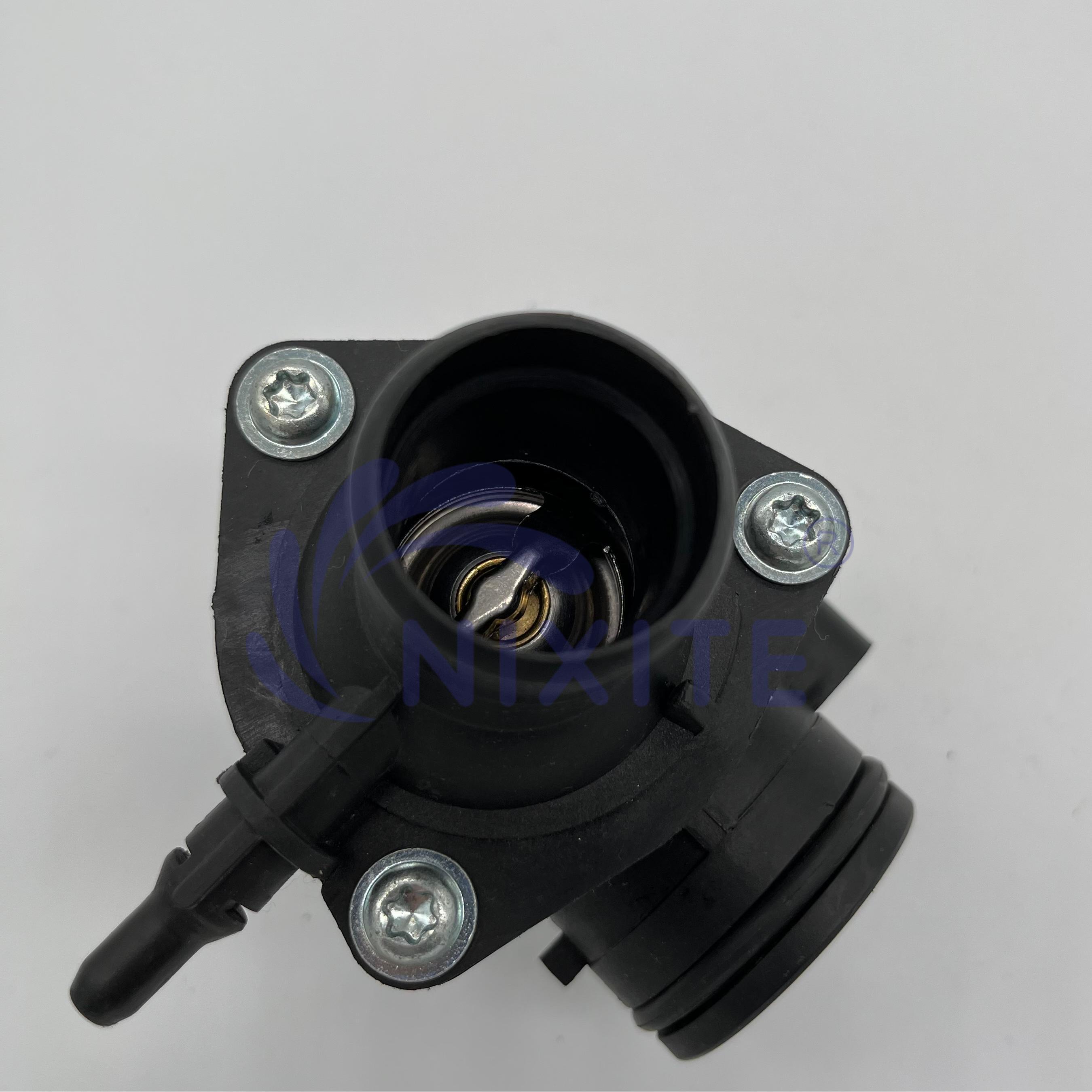 XS7Q-9K478-AD, JDE1901, JDE4149 Engine Coolant Thermostat Housing Assembly