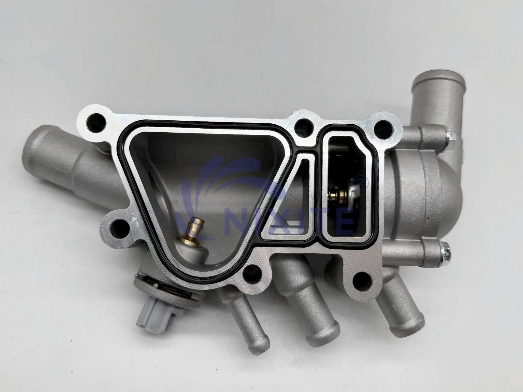 1337823, 2S6G-8A586A-2H, 3568-57A2A, XS6E-8250-AD, XS6E8-A586-AH Engine Coolant Thermostat Housing Assembly