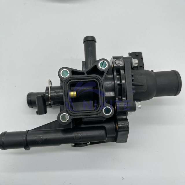 1338244, 1338256, 1338257 Engine Coolant Thermostat Housing Assembly for GM