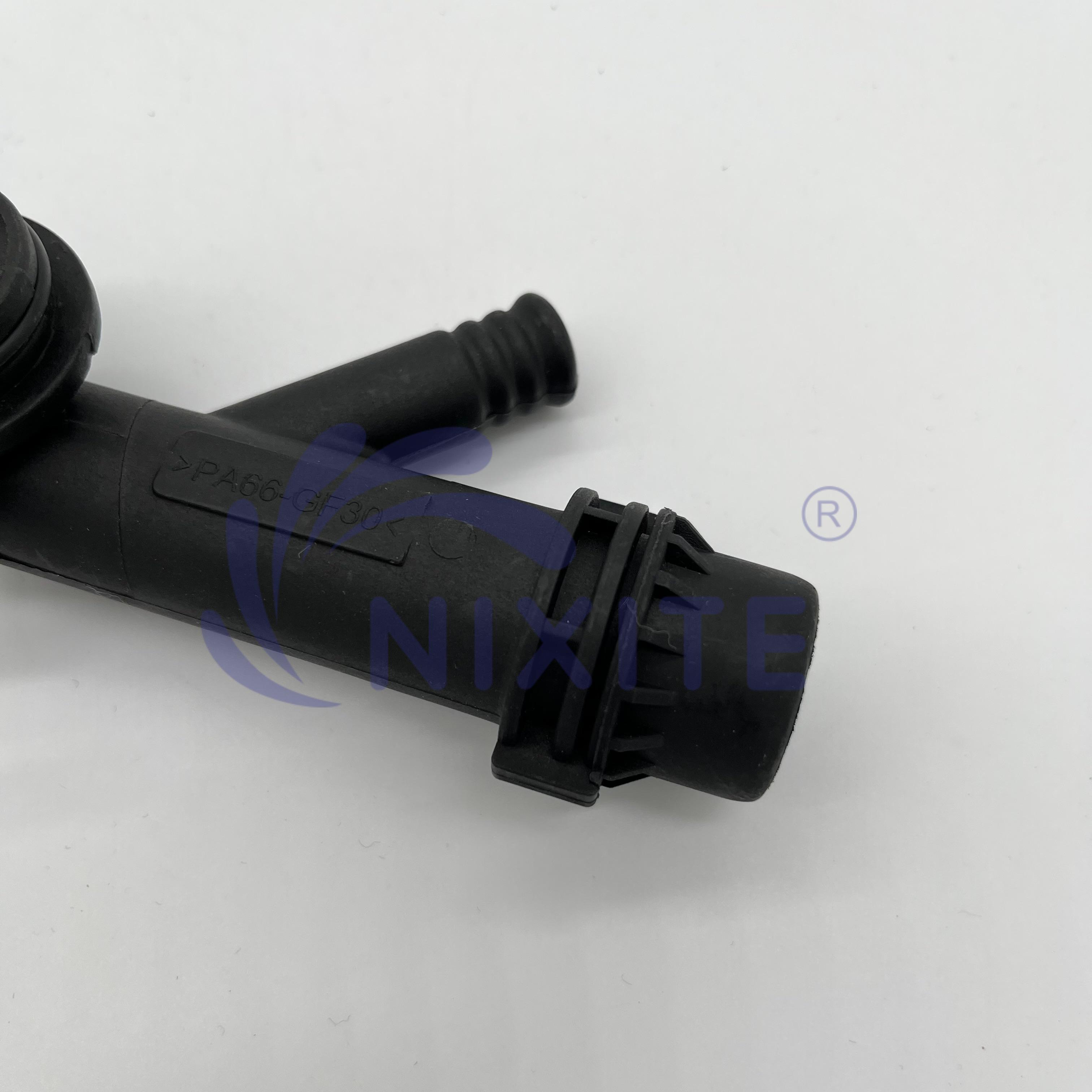 11531708808, 1708808 Engine Coolant Thermostat Housing Water Flange