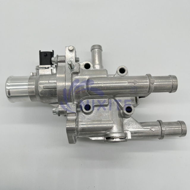71770832, 71744389, 25199824 Engine Coolant Thermostat Housing Assembly for GM