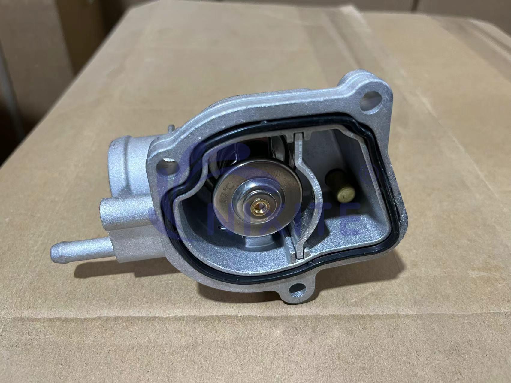 6112000015, 6112030075, 6112030275 Engine Coolant Thermostat Housing Assembly