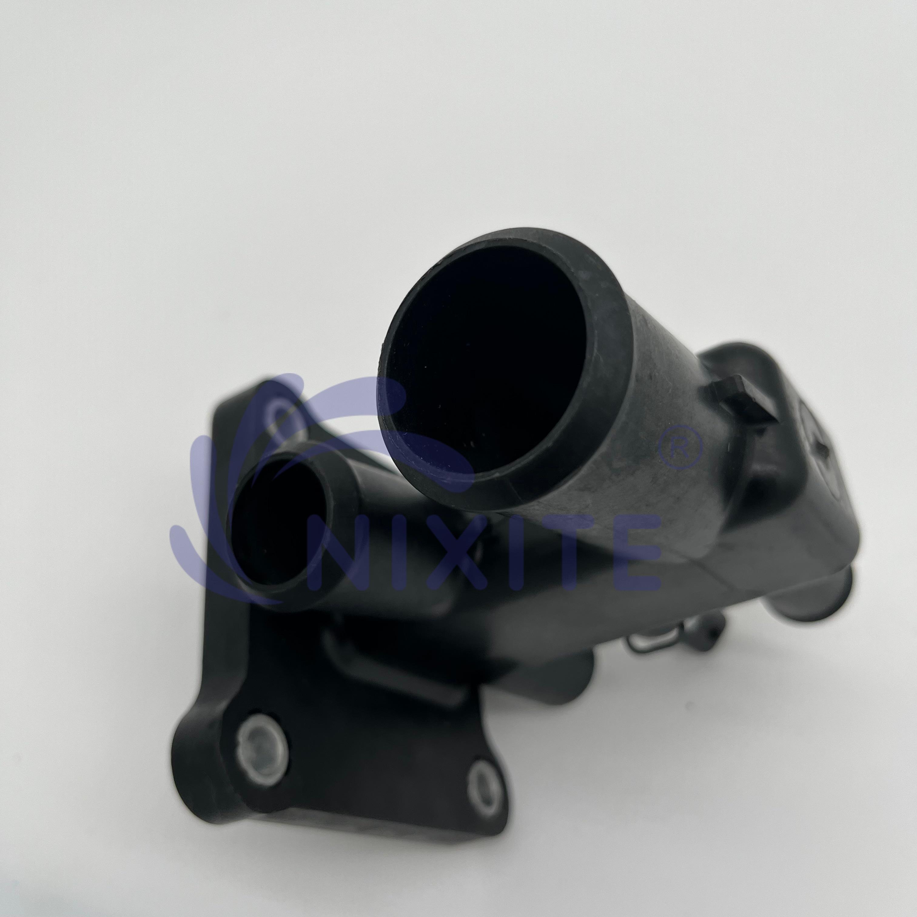 K2GE-8K556-AB, K2GE-8K556-AK Engine Coolant Thermostat Housing Water Flange